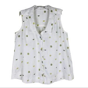 St. Tropez white yellow linen lemon fruit novelty coastal button top medium
